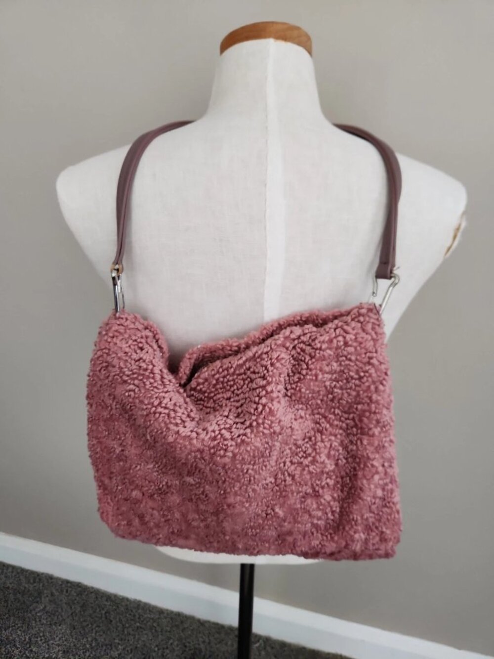 Zara women pink dusty rose sherpa handbag zippered shoulder bag muff